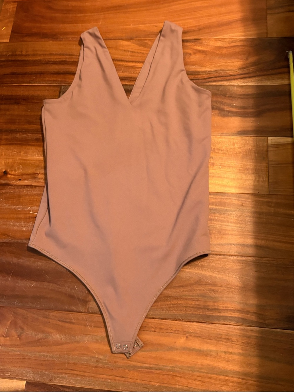 Abercrombie & Fitch Soft Collection Brown V-Neck Bodysuit Size Medium (410)